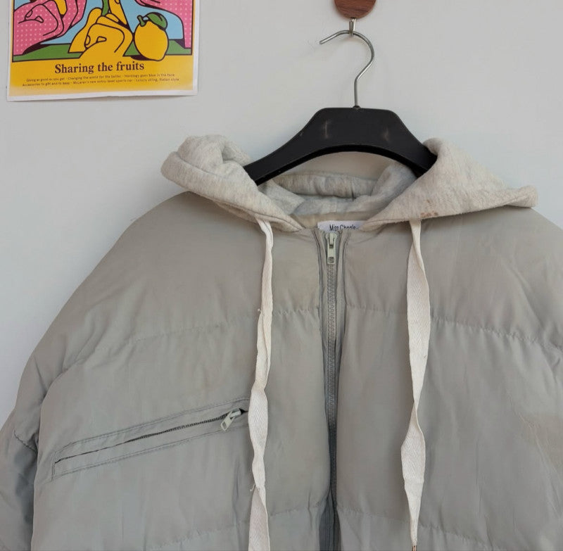 https://dm2buy-drop-resized-gga4c6azekgcgngp.z02.azurefd.net/dm2buy/1DVIkaYqzRW0.jpg