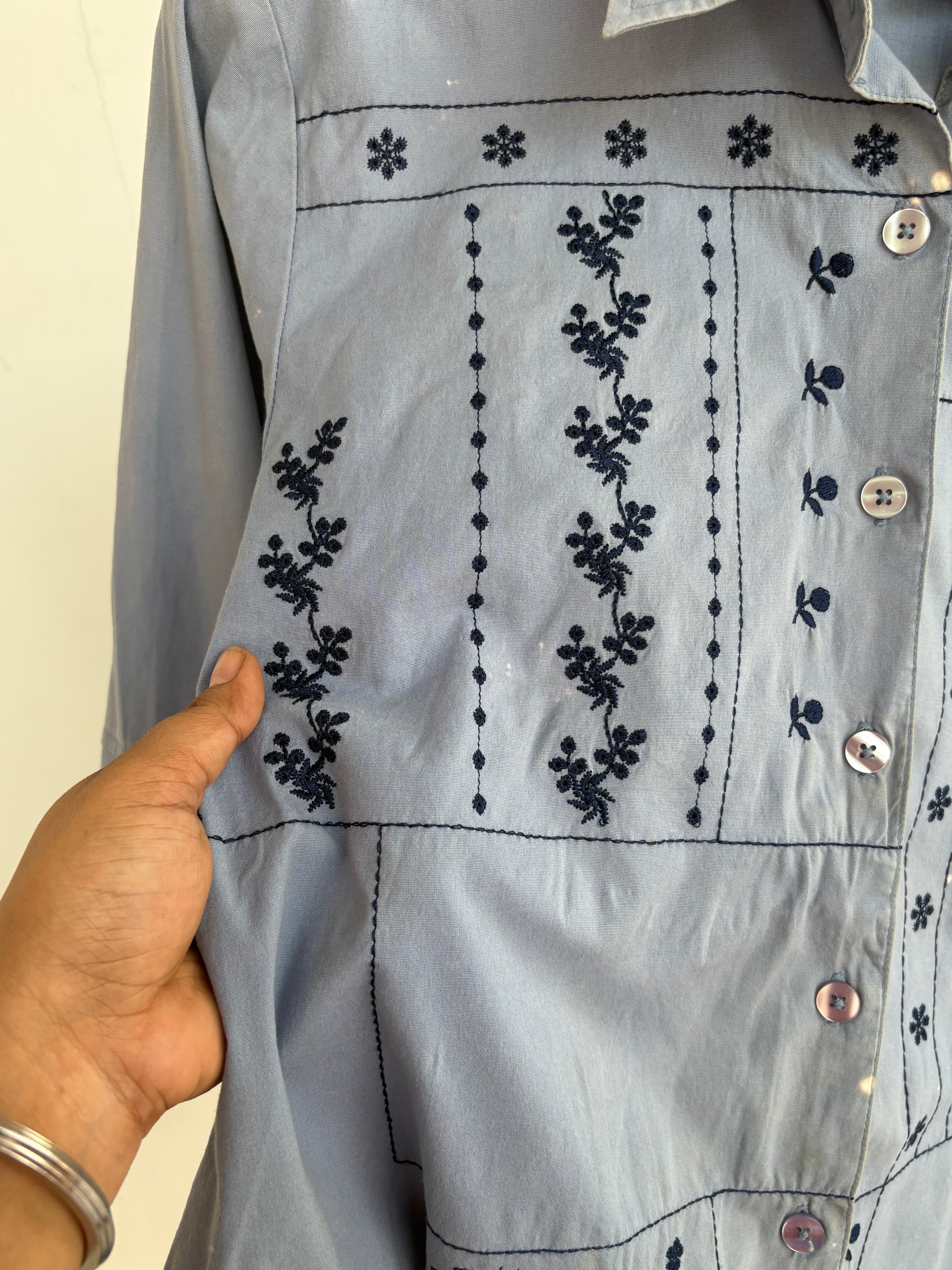 Embroidered leafy shirt