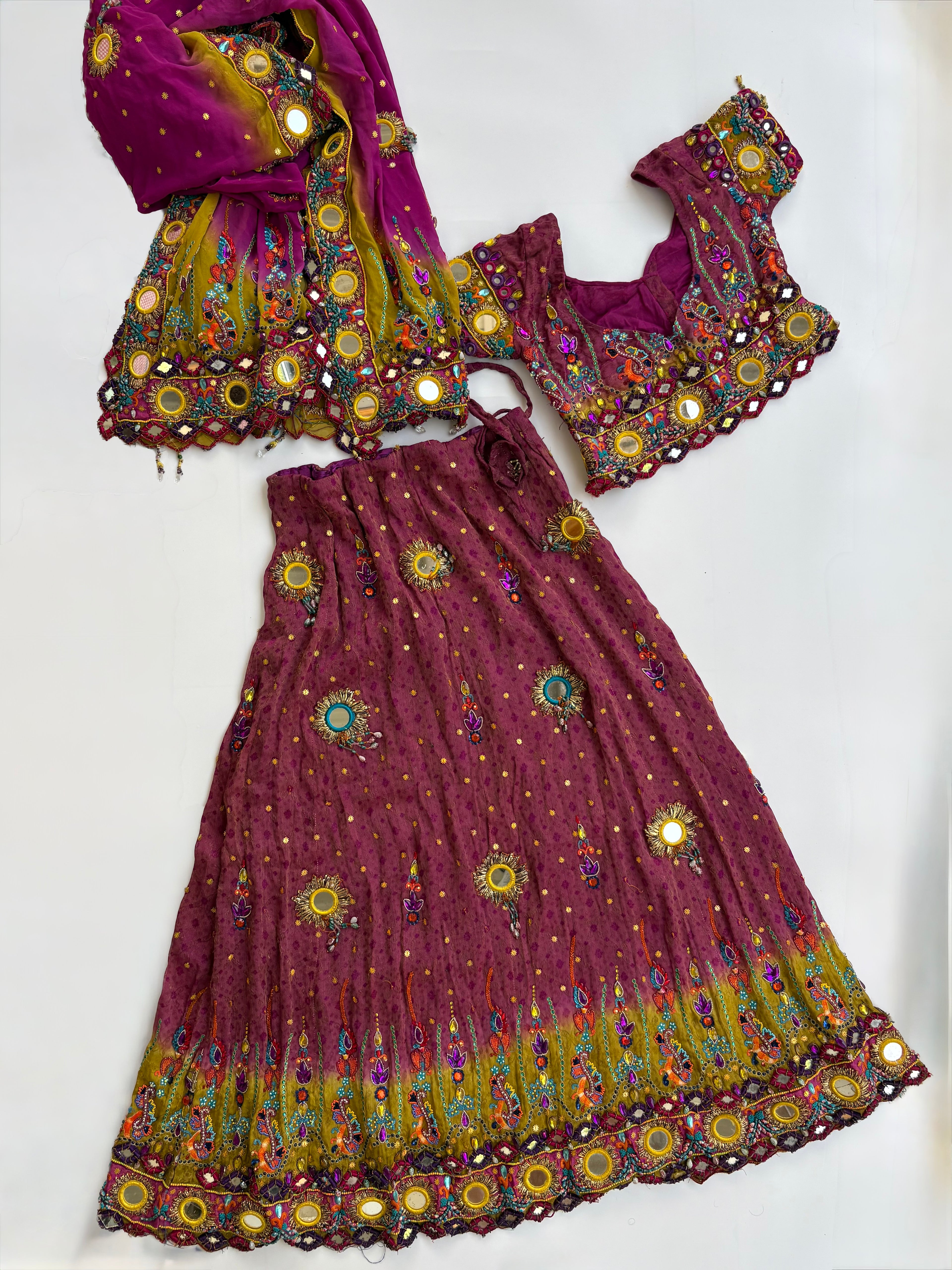 Vintage lehenga set (3 piece)