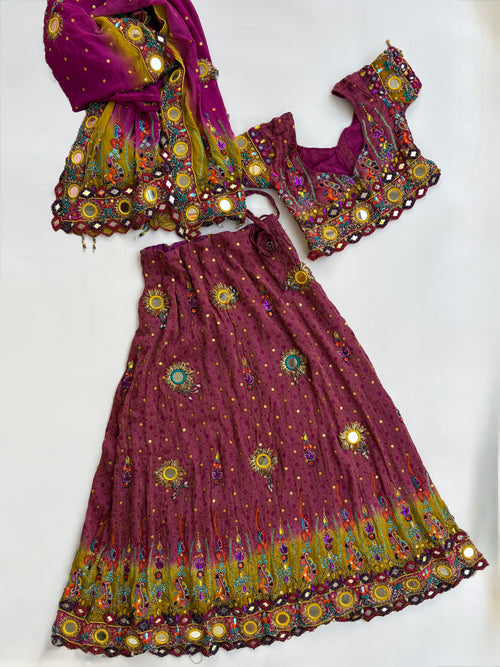 Vintage lehenga set (3 piece)
