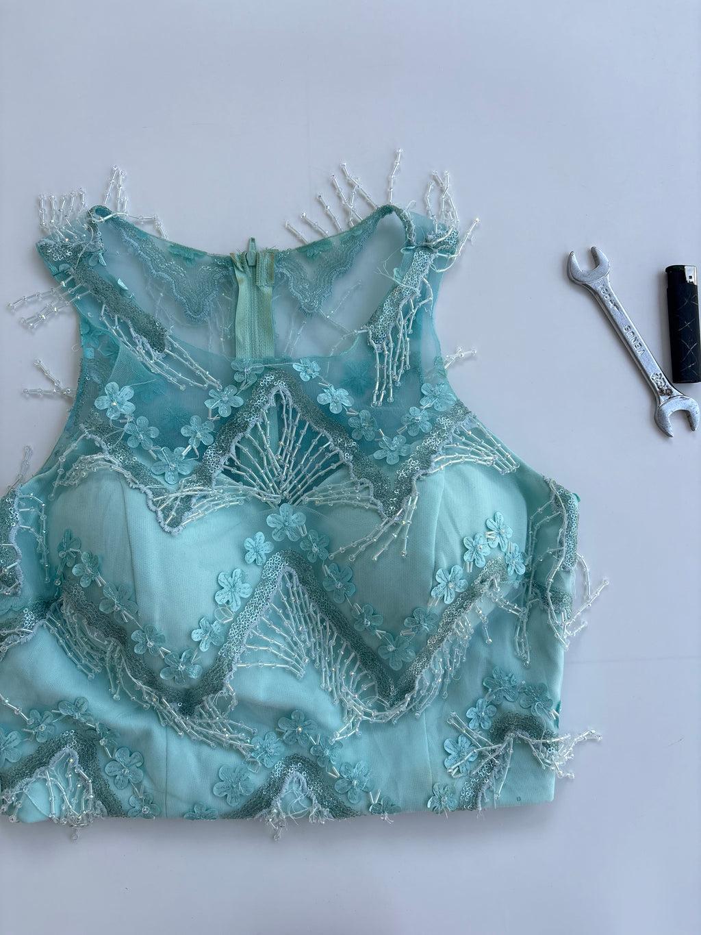 Desi whale top