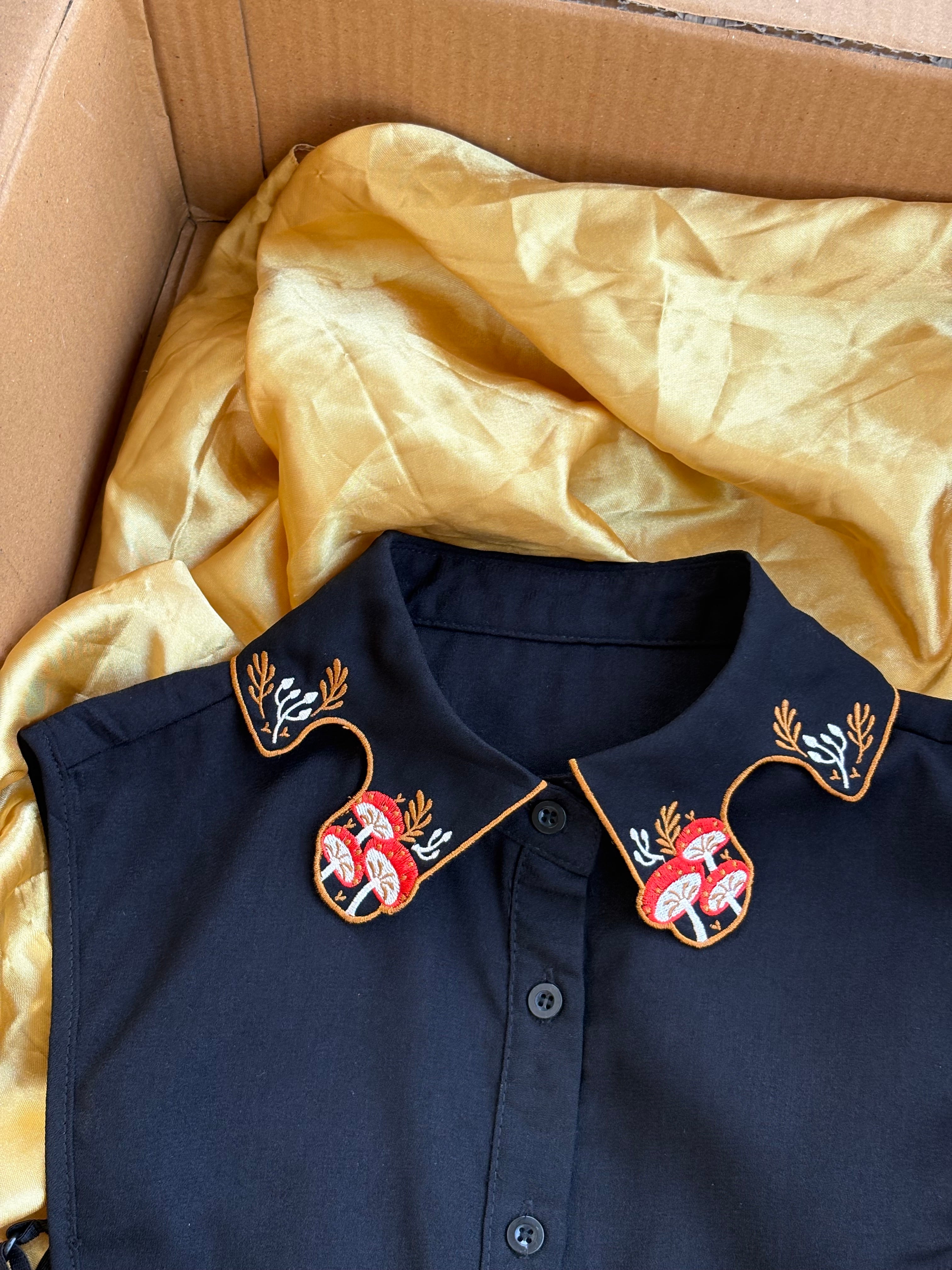 Embroidered collar
