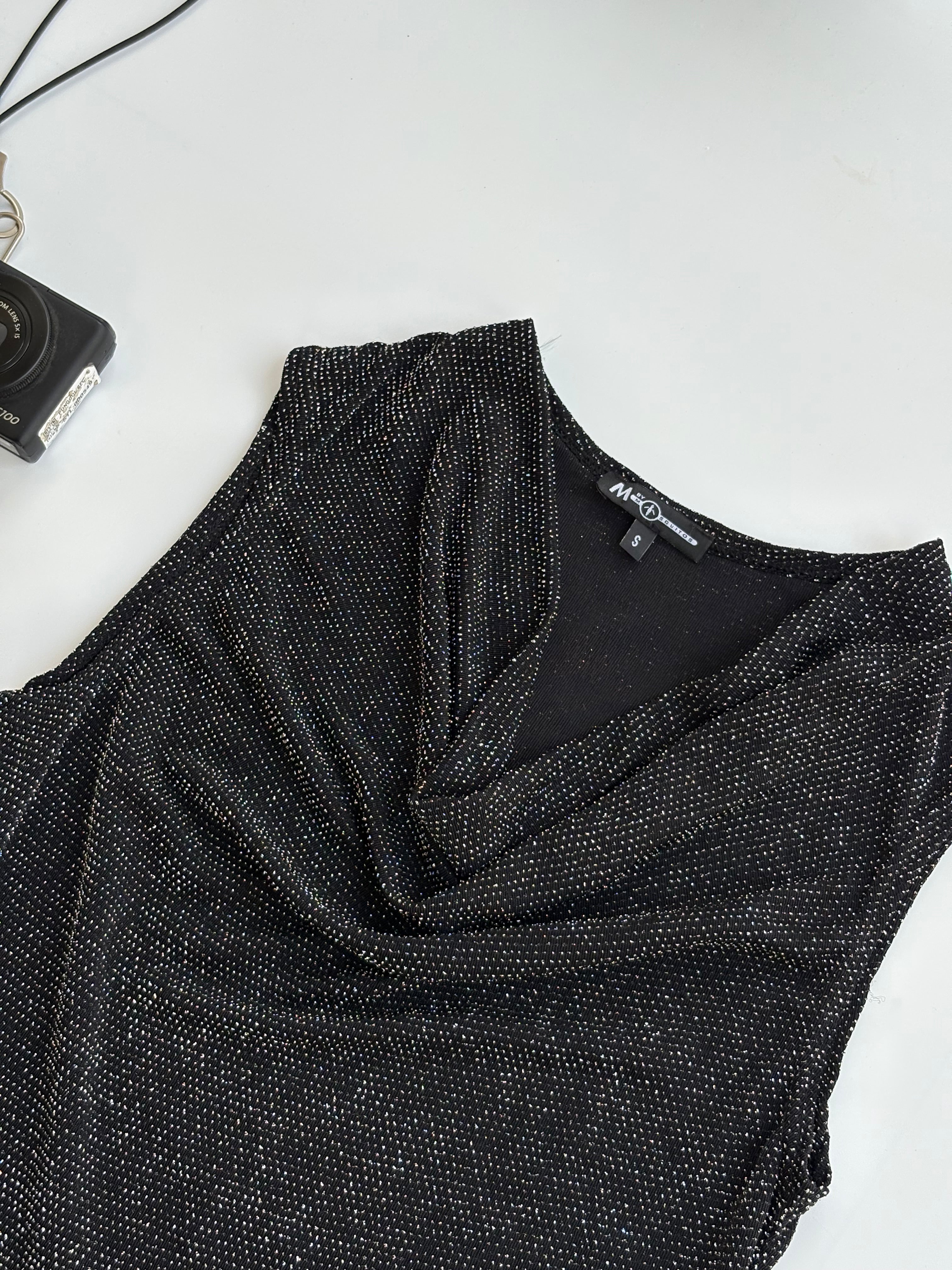 Black beauty top