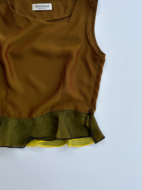 Cutesy shadow top