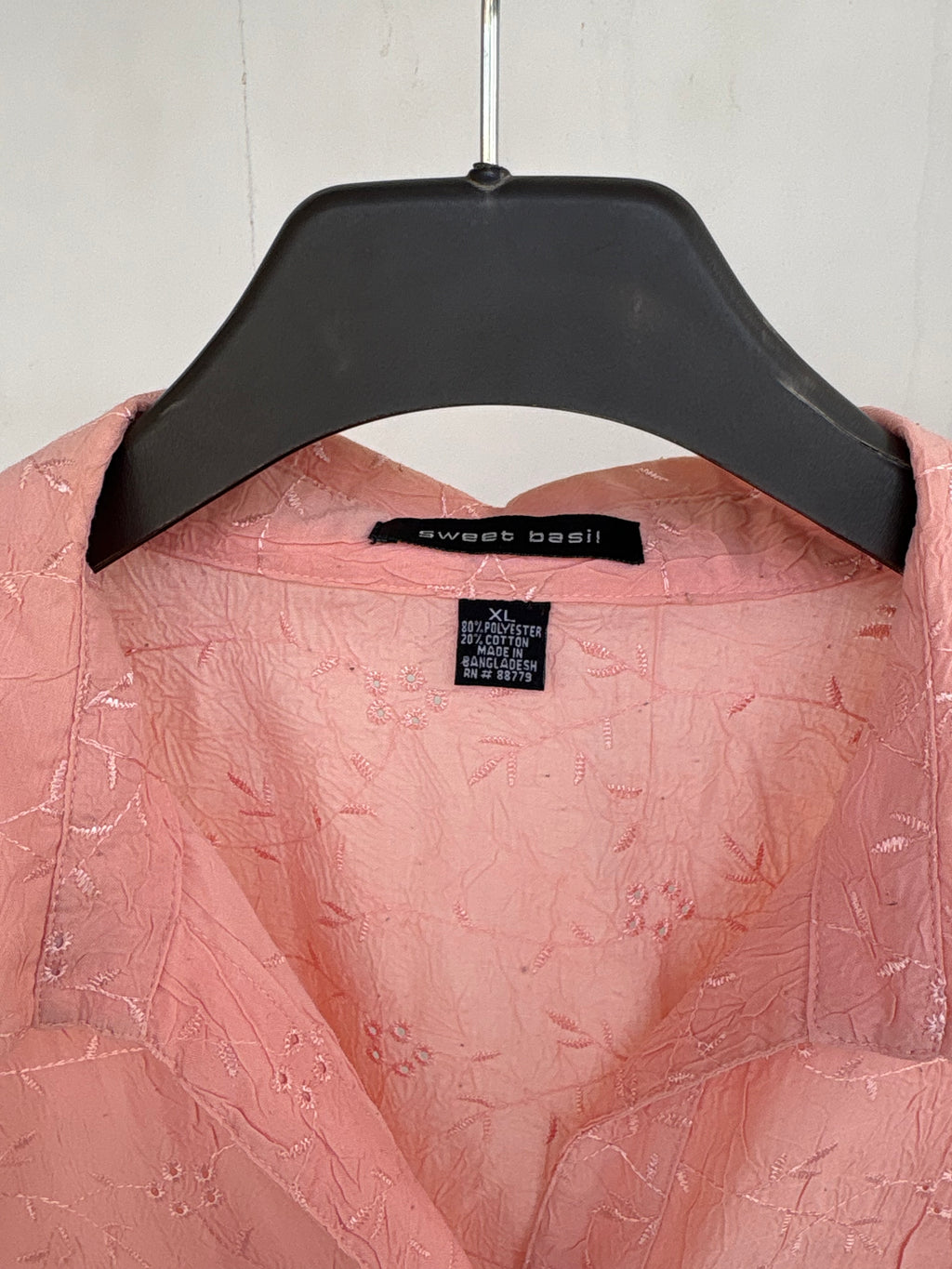 Embroidered women's shirt