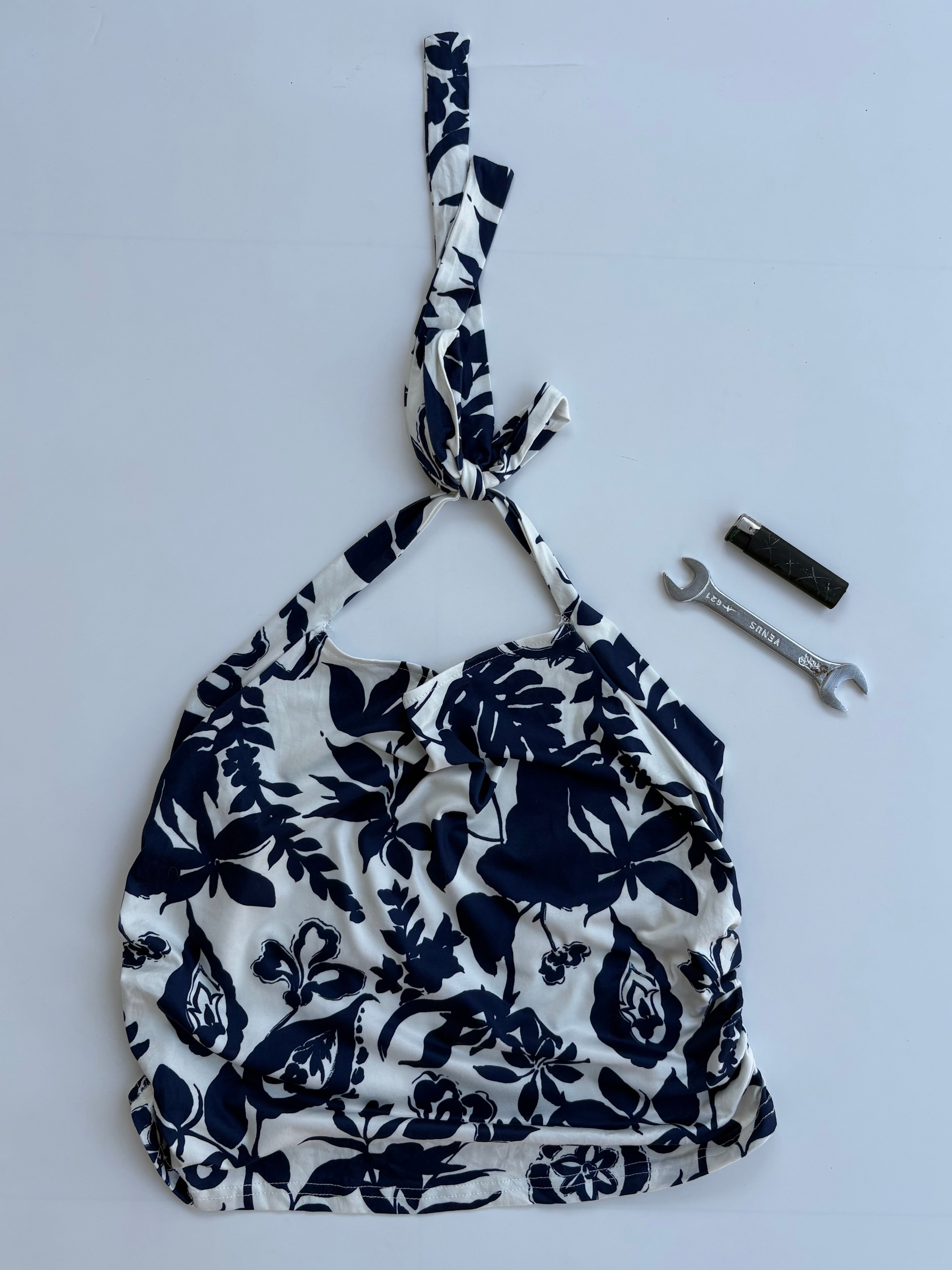 Leafy halter top