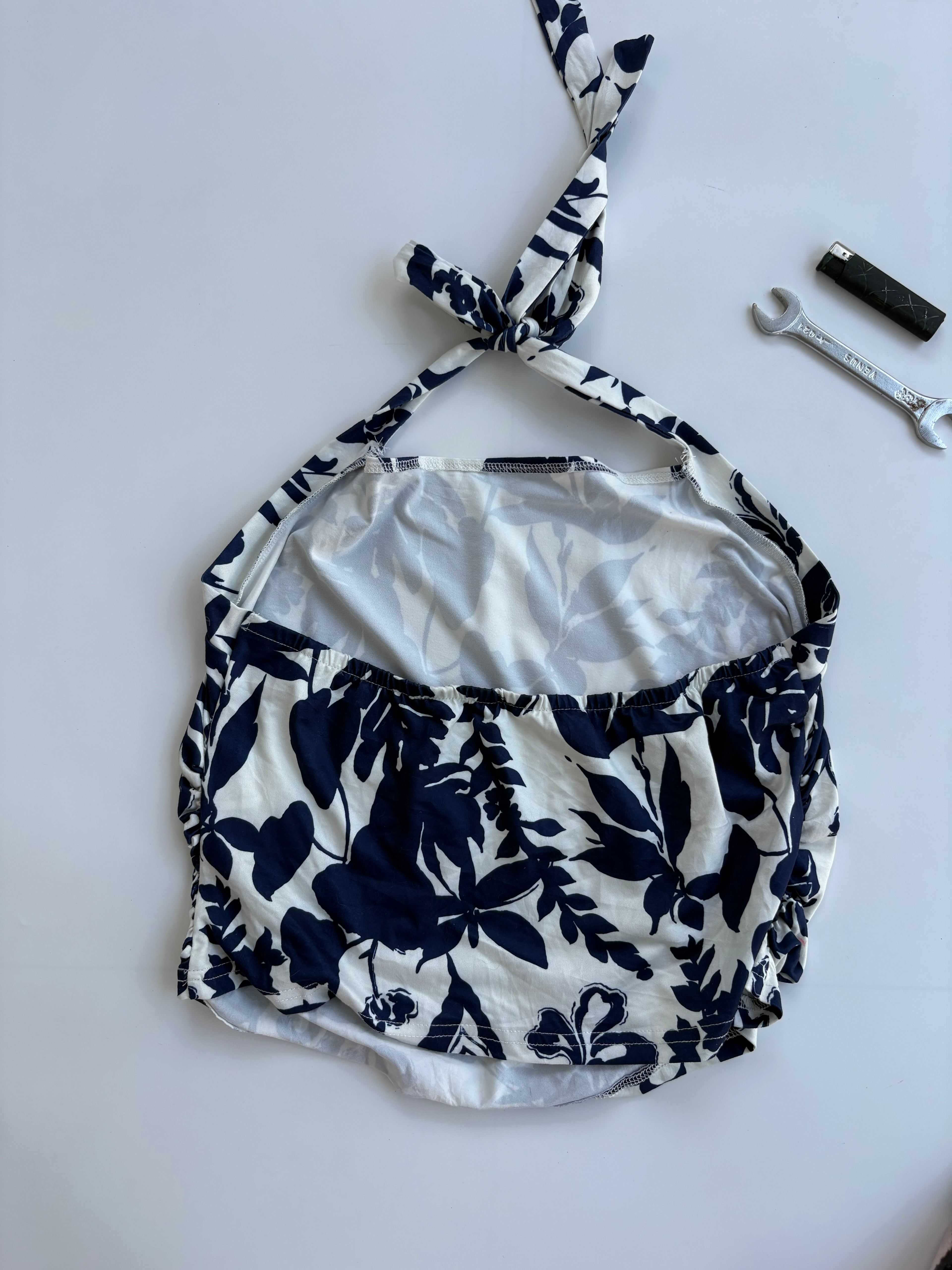 Leafy halter top