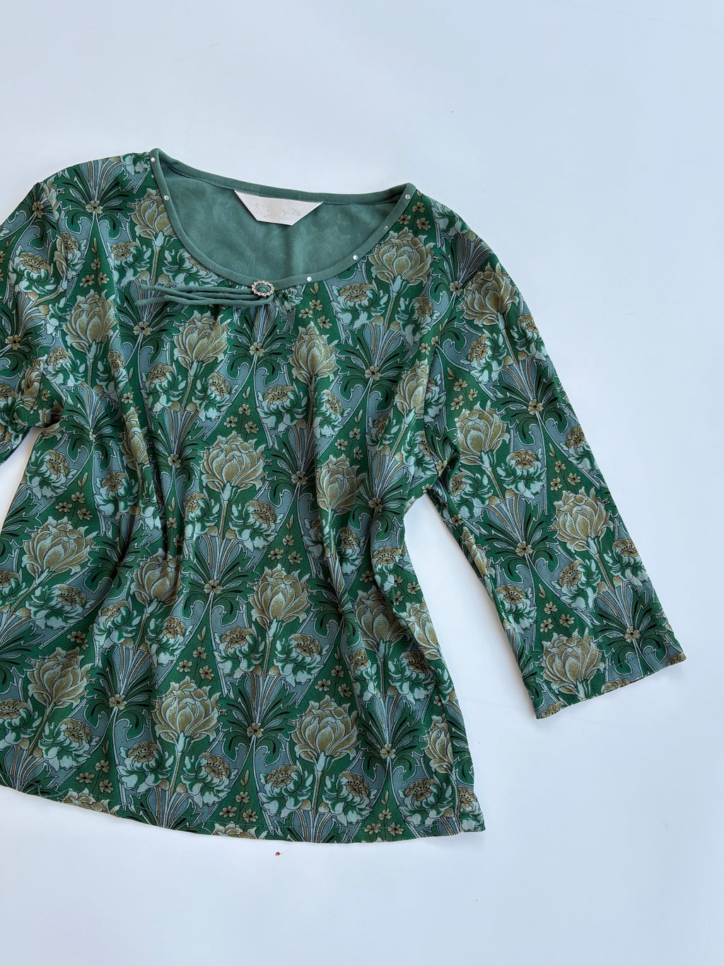 Peacock top