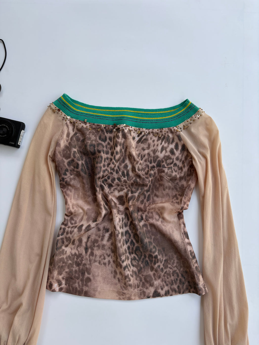 Y2k leapord top