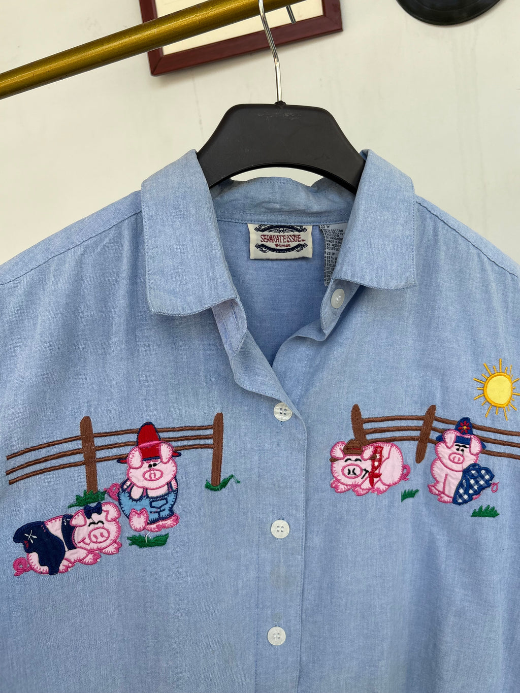 Piggy embroidered shirt