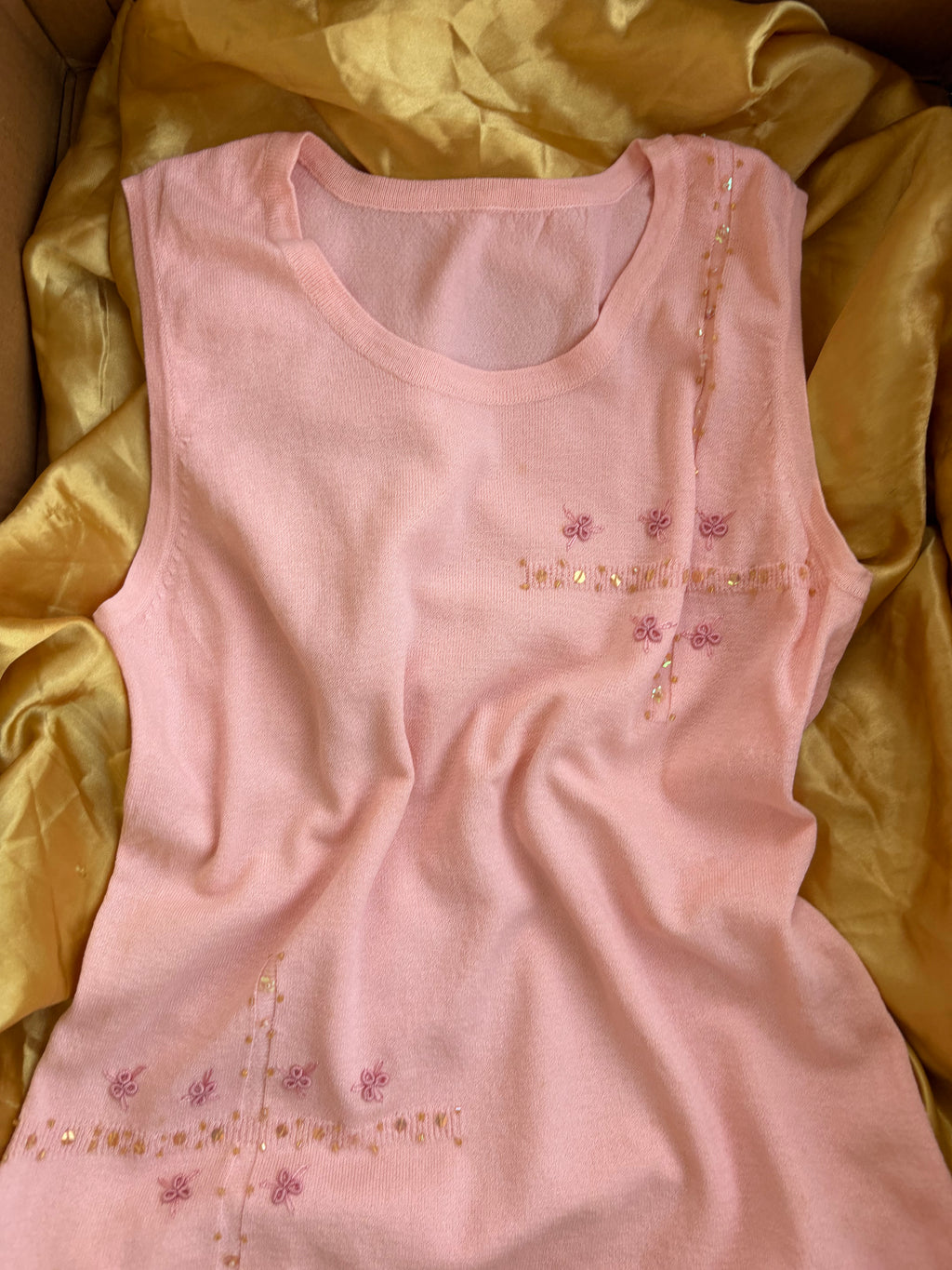 Sleeveless whimsy top