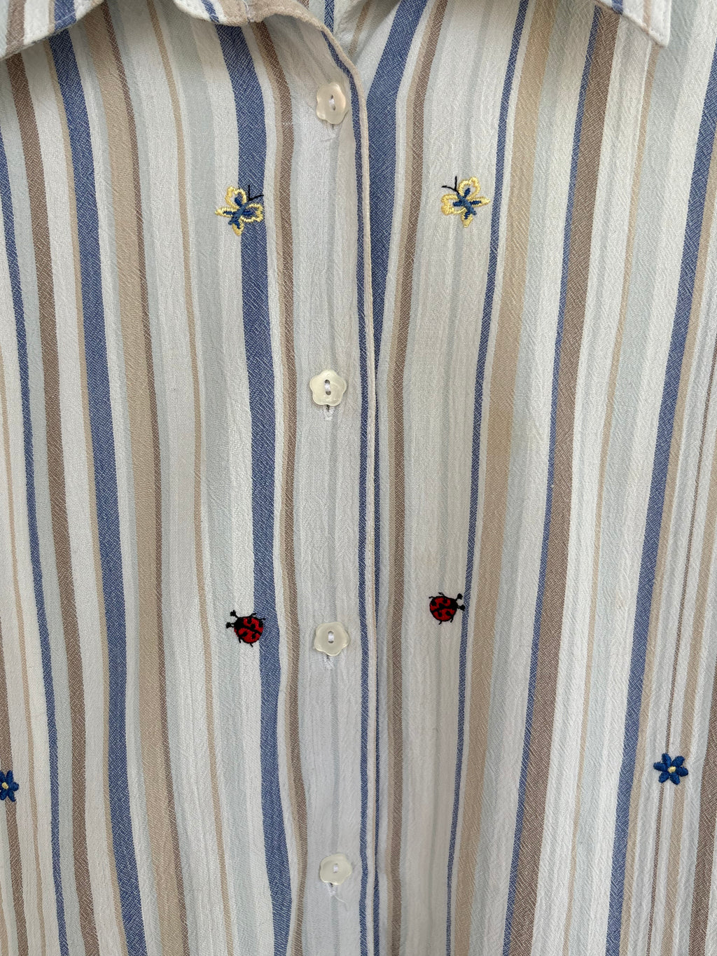 Textured embroidered lined shirt