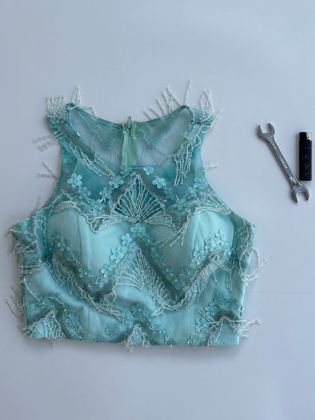 Desi whale top