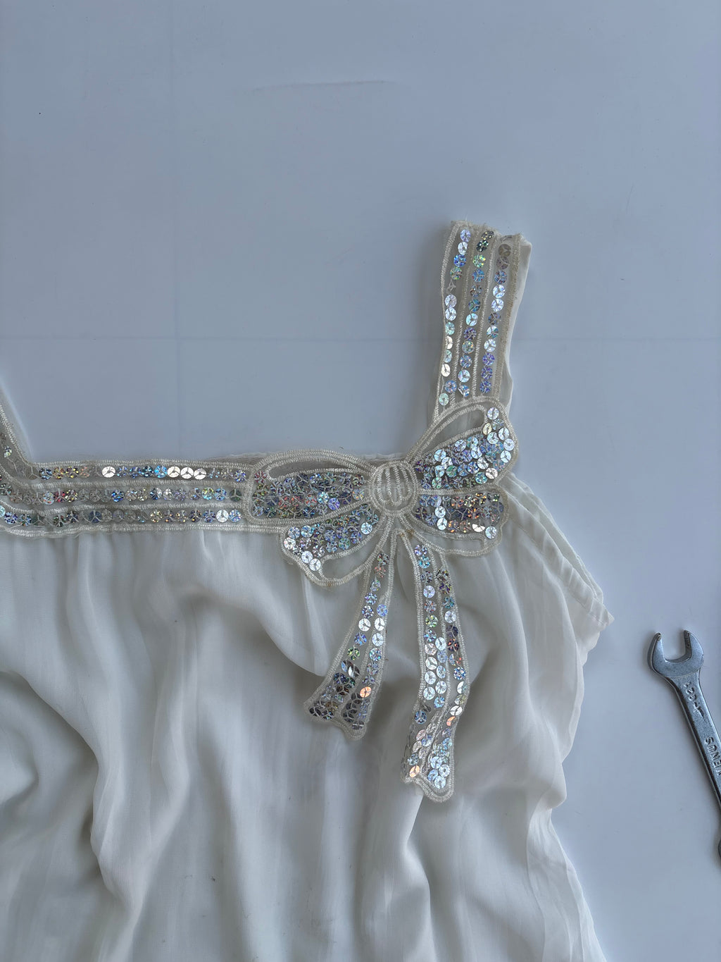 Blingy bow top