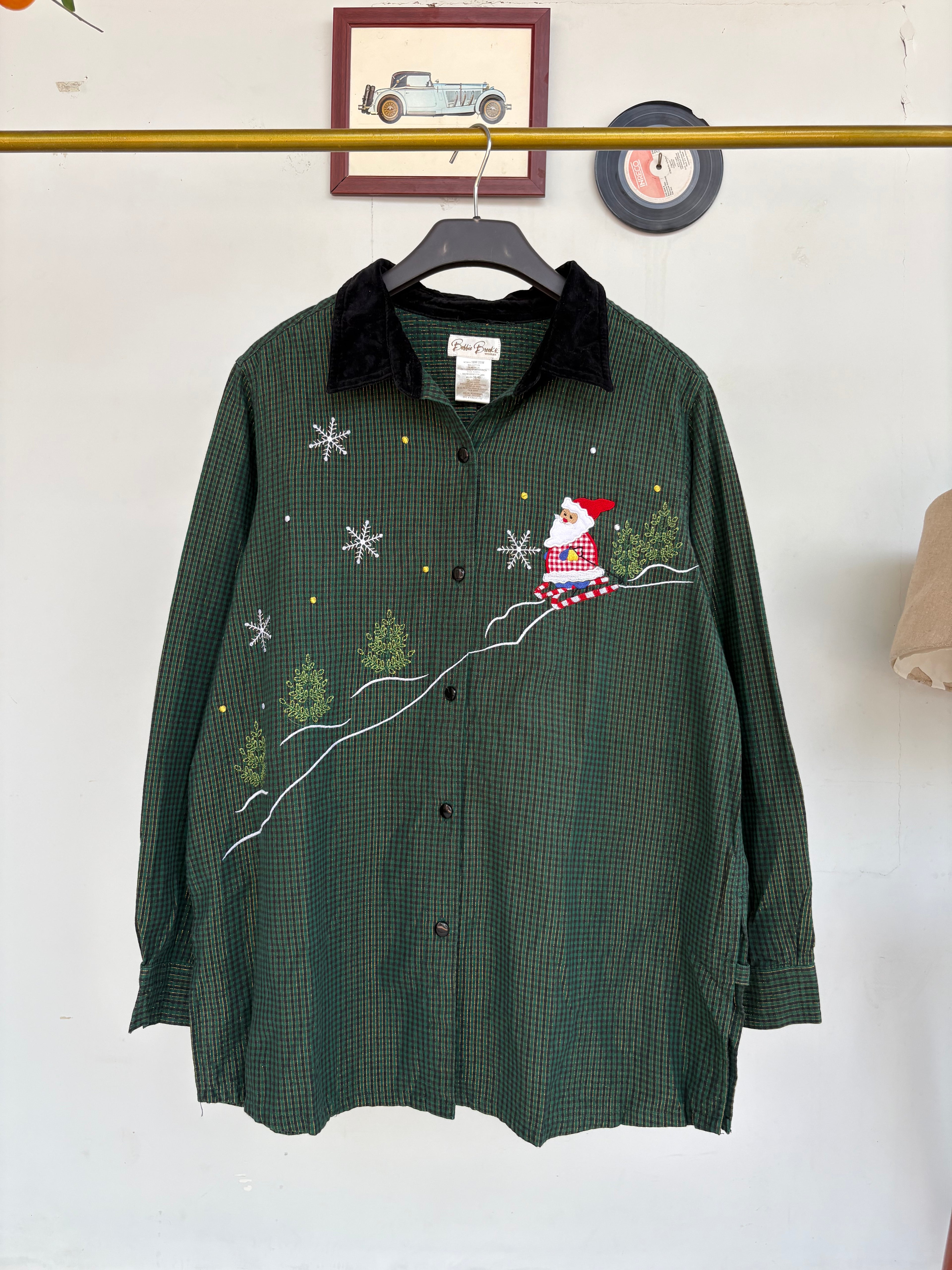 Checkered green shirt with embroidery