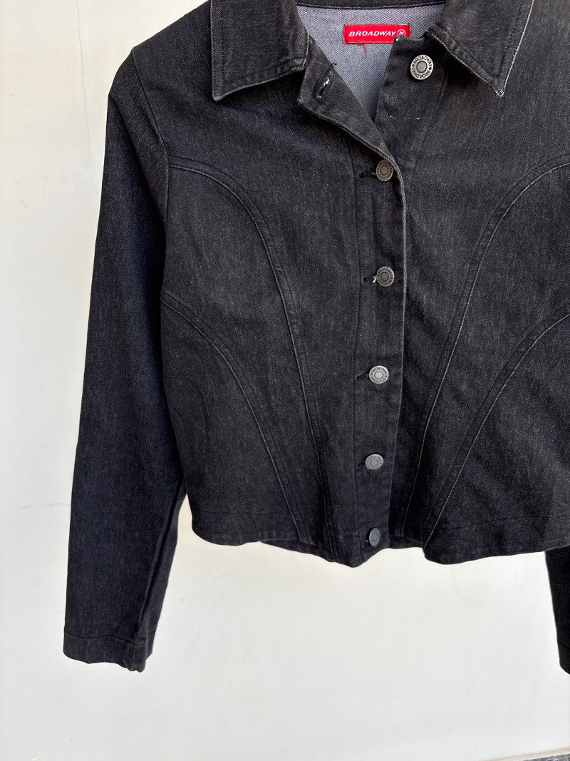 https://dm2buy-drop-resized-gga4c6azekgcgngp.z02.azurefd.net/dm2buy/Pid2nICsQZV3.jpg