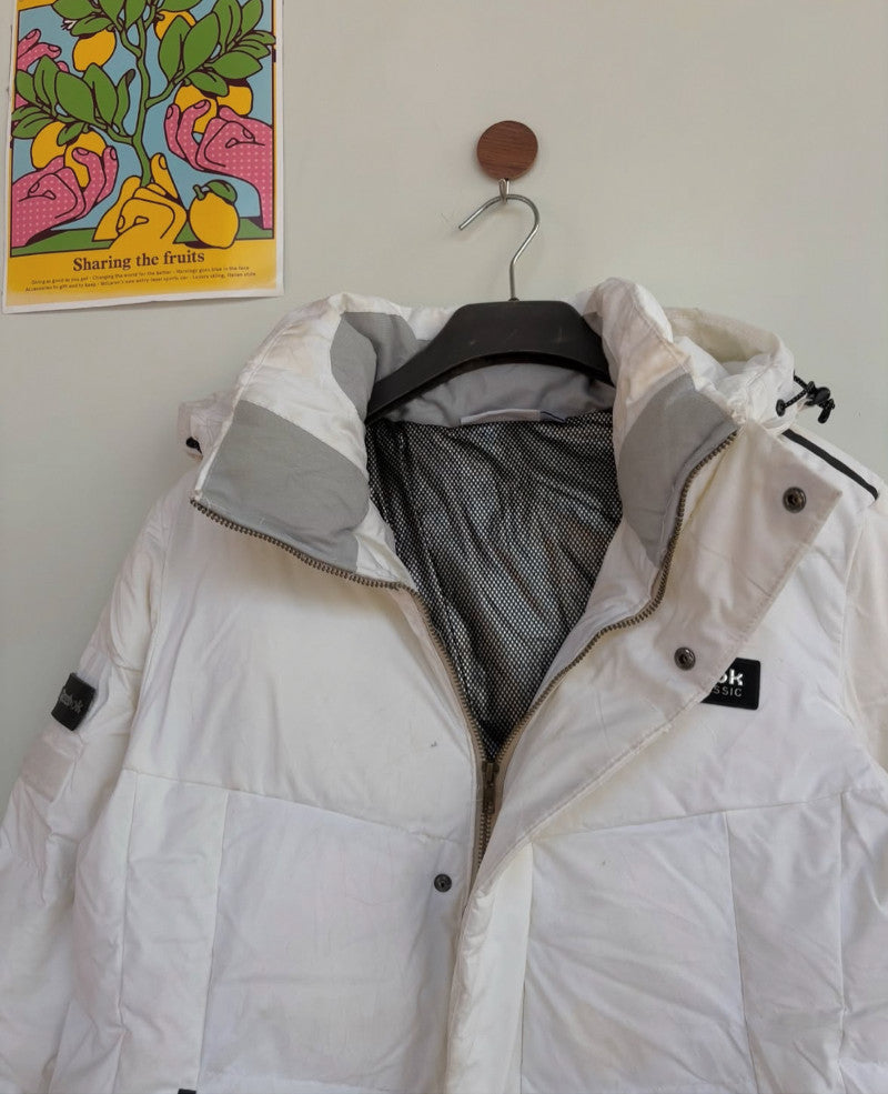 https://dm2buy-drop-resized-gga4c6azekgcgngp.z02.azurefd.net/dm2buy/nv6Ru5BDEdXU.jpg